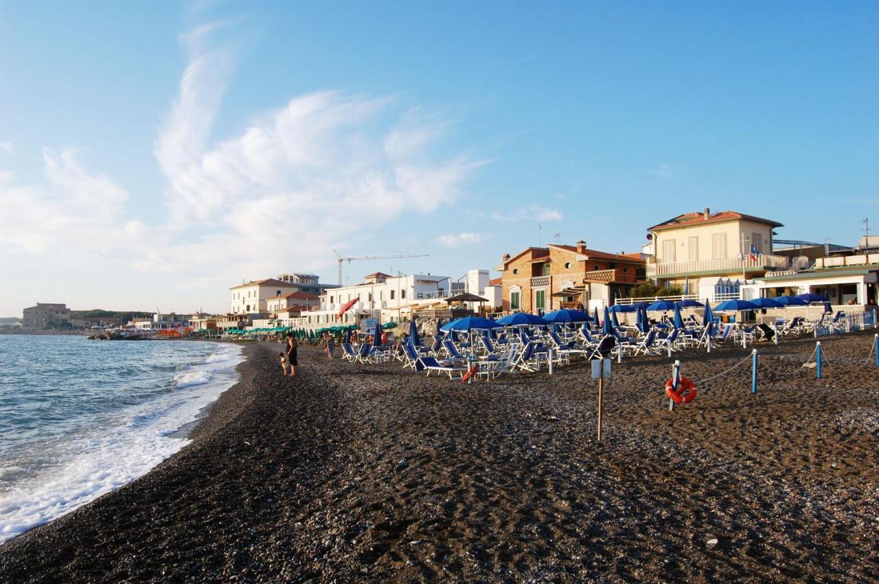 Hotel Massimo Marina di Cecina Exterior photo