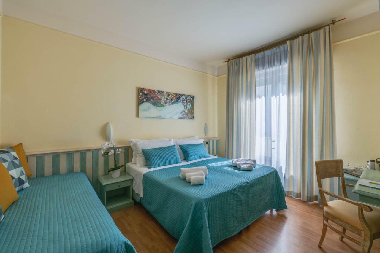 Hotel Massimo Marina di Cecina Exterior photo