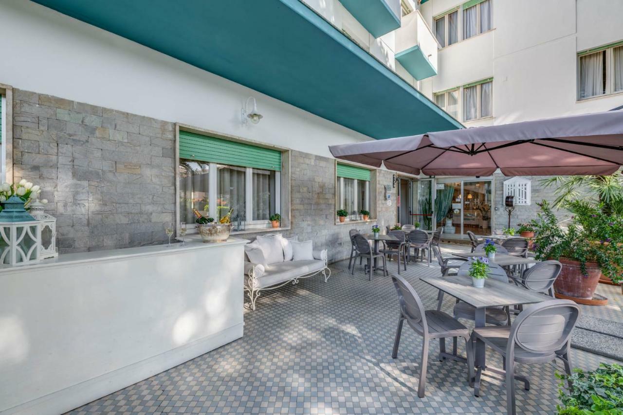 Hotel Massimo Marina di Cecina Exterior photo
